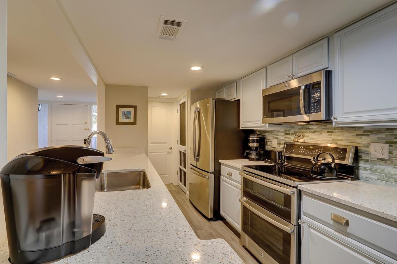Luxury Updated New Kitchen New Floors, New Tvs, Bikes & Beach Gear Included Hilton Head Island Exterior photo